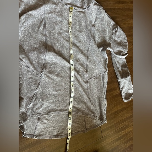 Lululemon Ready To Rulu Hoodie
Heathered Frosted Mulberry
W3CMKS
Size small - Picture 7 of 7